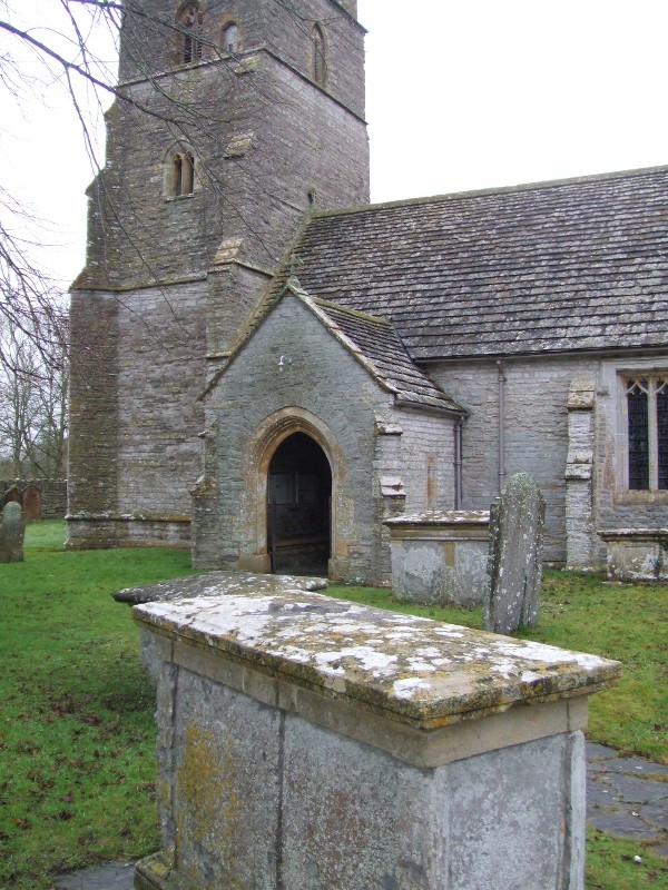Chest tomb in Holy Cross churchyard, Babcary