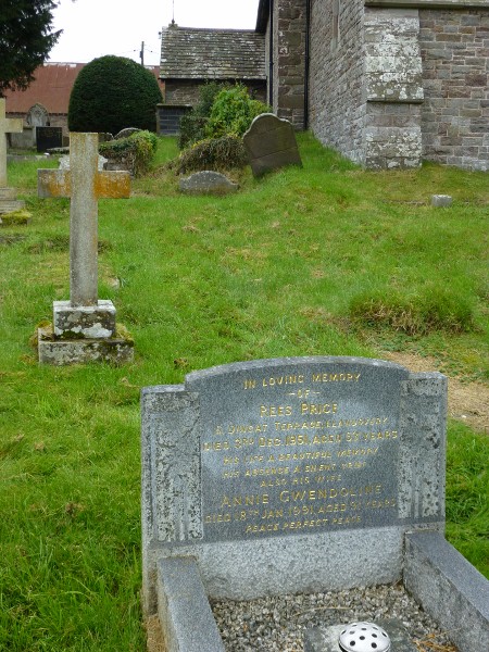 Rees and Annie Gwendoline Price grave